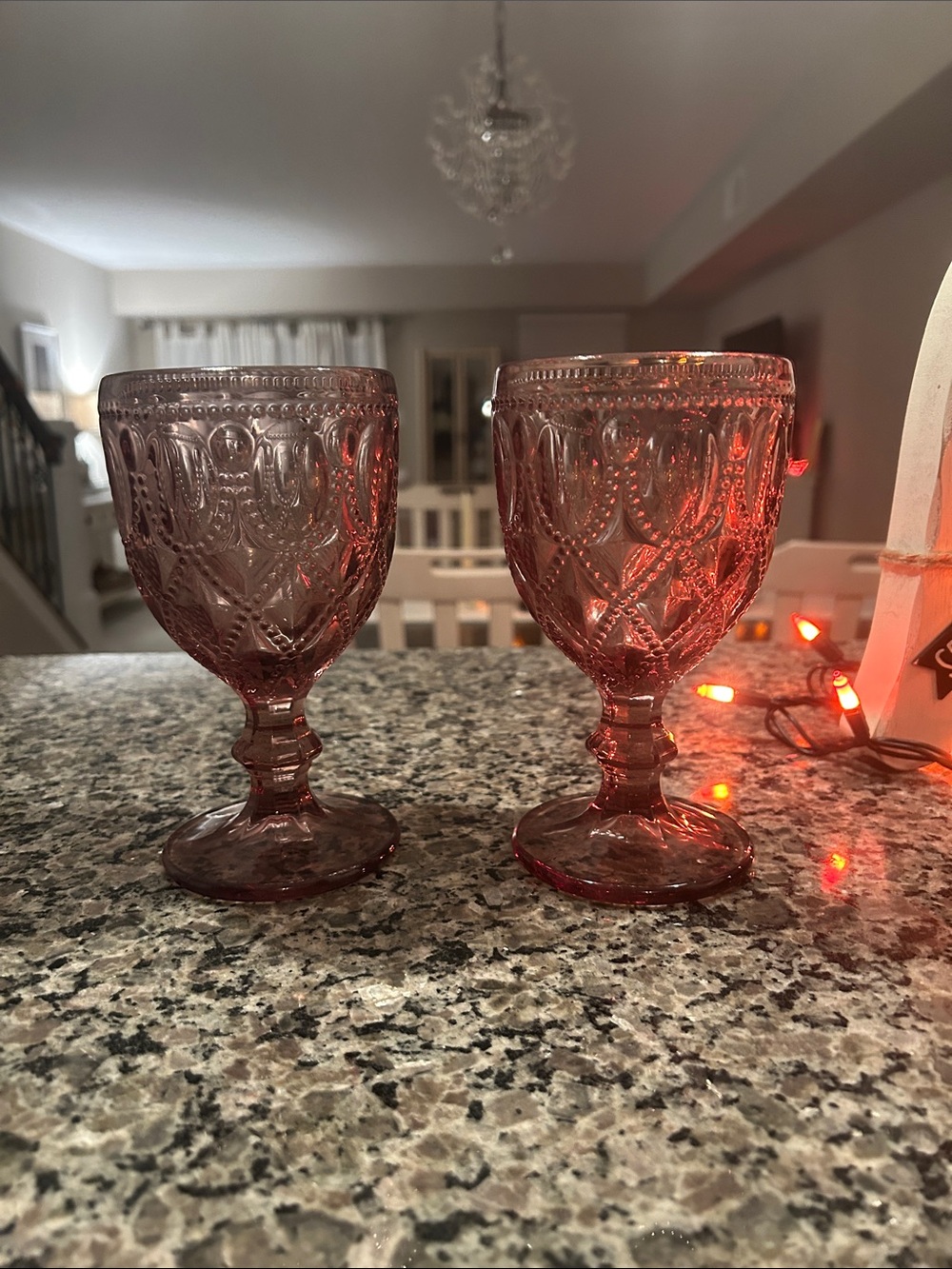 Vintage-Style Decorative Light Purple Goblet Glasses - Set of 2